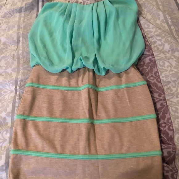 Cute romper/skirt - Picture 3 of 4